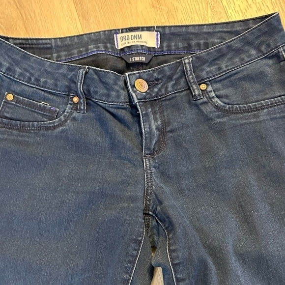 GRG DNM created in Montreal stretch, low rise, straight leg, dark denim, jean - Picture 2 of 10
